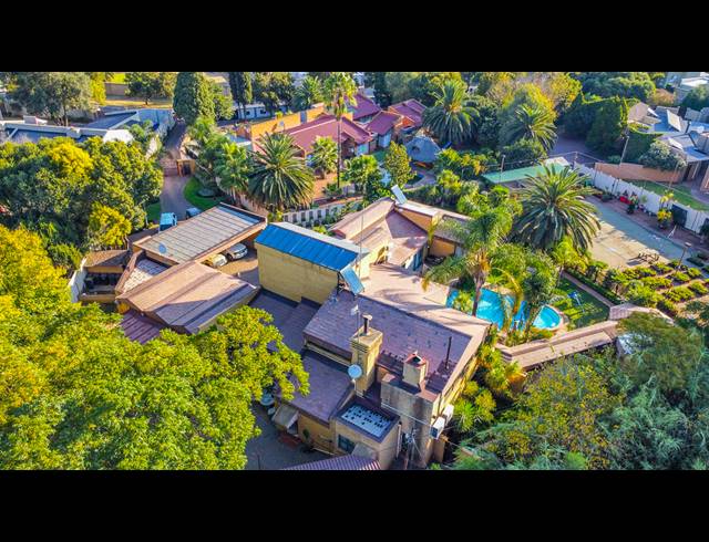 5 BEDROOM HOUSE FOR SALE IN VANDERBIJLPARK SW 5